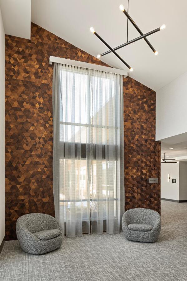 Courtyard Mankato Hotel & Event Center מראה חיצוני תמונה
