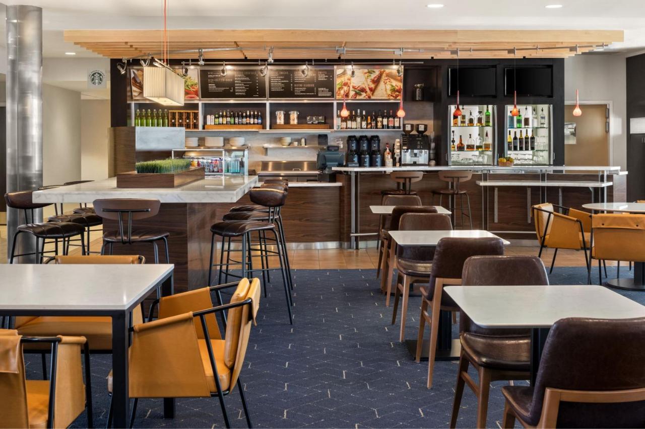 Courtyard Mankato Hotel & Event Center מראה חיצוני תמונה